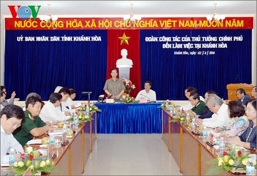 Premierminister: Khanh Hoa soll die Planung entsprechend dem Entwicklungsprozess prüfen - ảnh 1